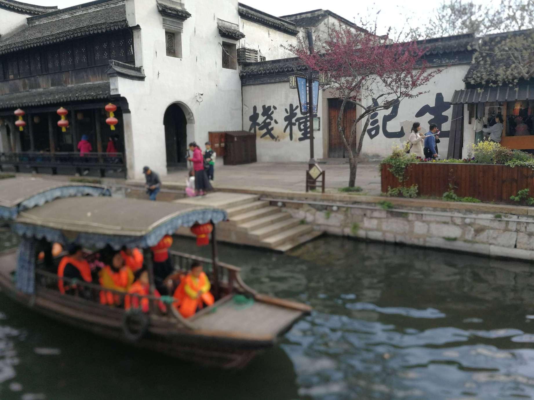 开空调可以开电风扇吗?-解决你的疑问